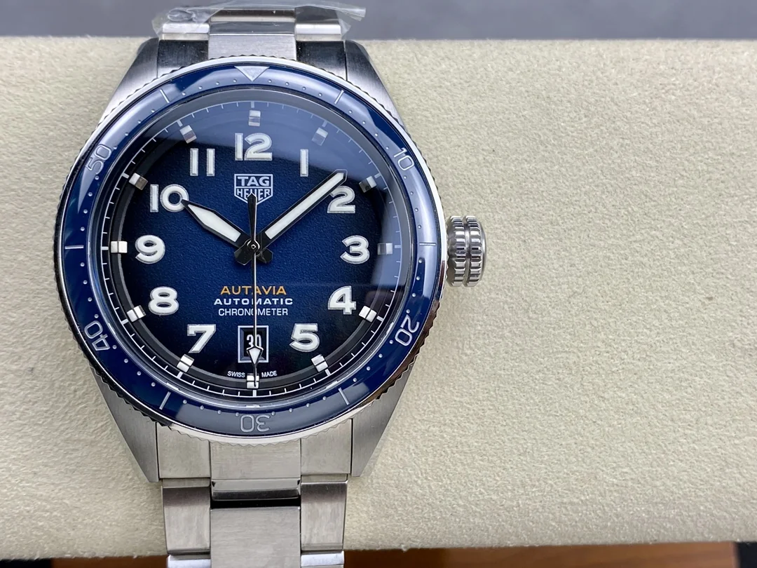 Tag Heuer Autavia WBE5112.EB0173 Replica Swiss Super Clone: Best Replica with 100M Water Resistance & Vintage Design