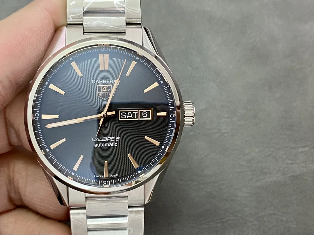 TAG Heuer Carrera WAR211A.BA0782 Replica Men’s Watch 41mm Black Dial Swiss Quartz Movement Super Clone with 100m Water Resistance and 1-Year Warranty