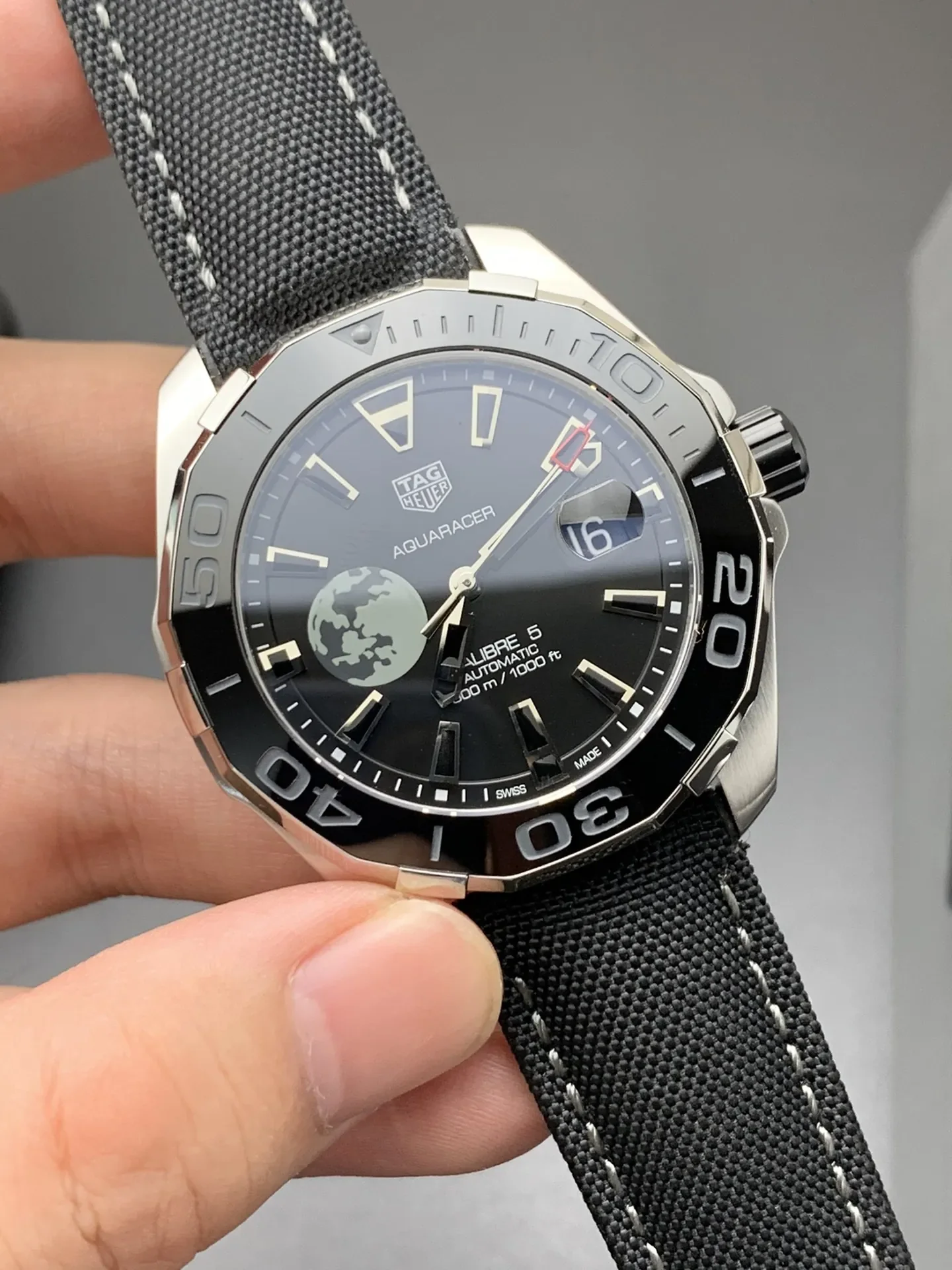Best AAA Tag Heuer Aquaracer WAY201J.FC6370 Replica Watch with Black Dial and Moon Pattern - Men's Automatic Timepiece