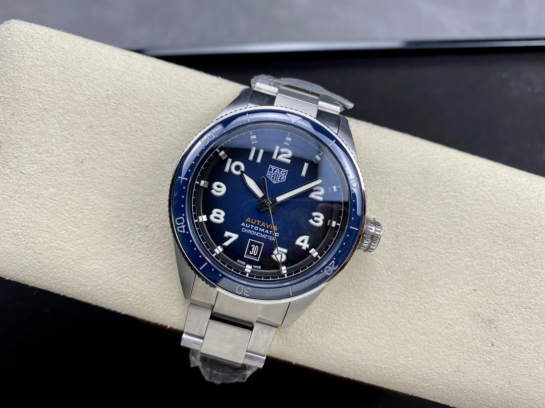 Tag Heuer Autavia WBE5112.EB0173 Replica Swiss Super Clone: Best Replica with 100M Water Resistance & Vintage Design