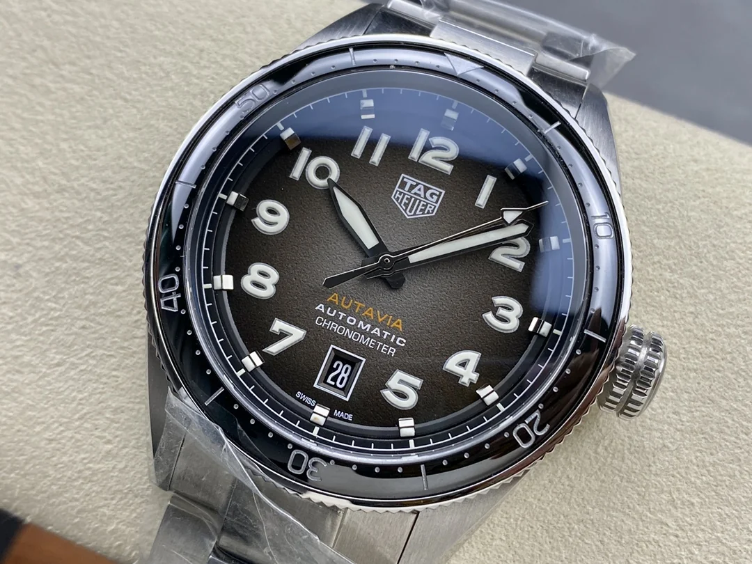 Tag Heuer Autavia WBE5114.EB0173 Swiss Super Clone Replica - 43mm Stainless Steel, Retro Smoky Dial, 100M Waterproof