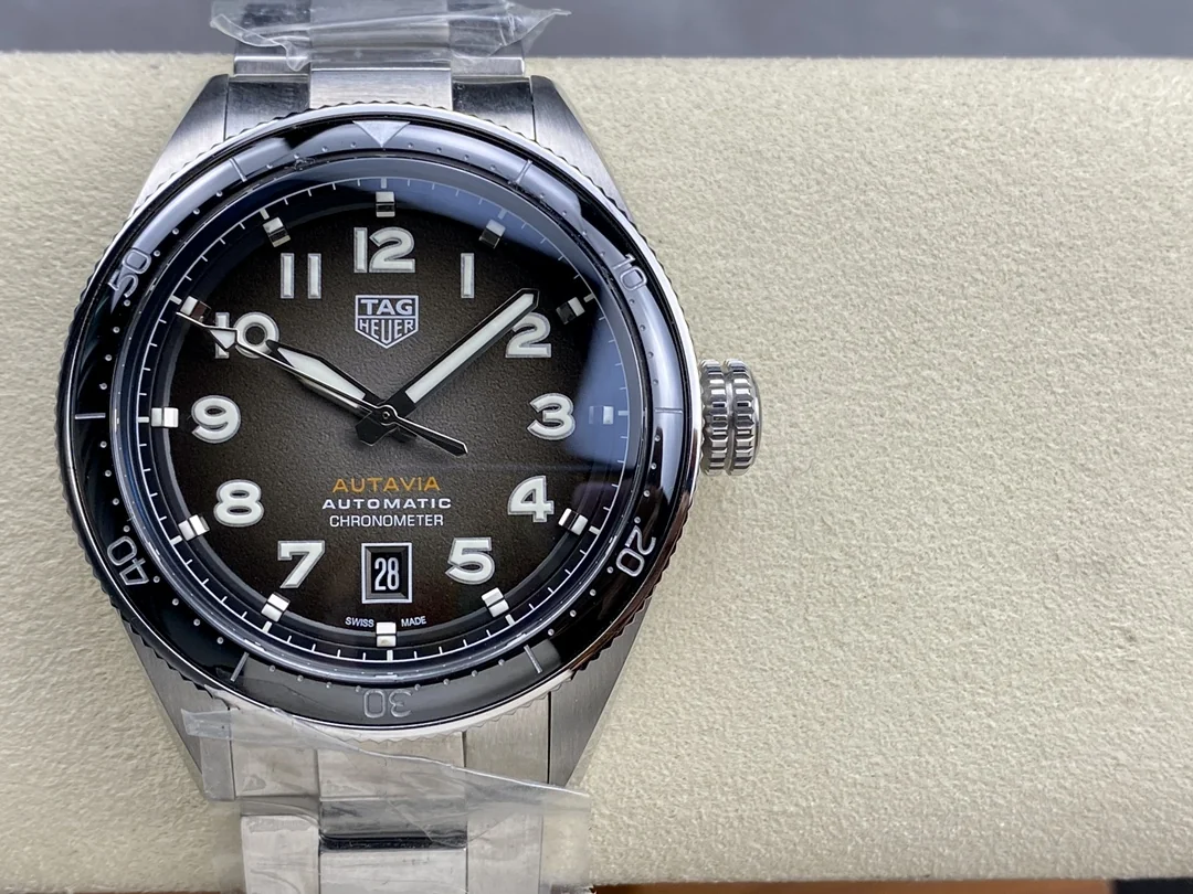 Tag Heuer Autavia WBE5114.EB0173 Swiss Super Clone Replica - 43mm Stainless Steel, Retro Smoky Dial, 100M Waterproof