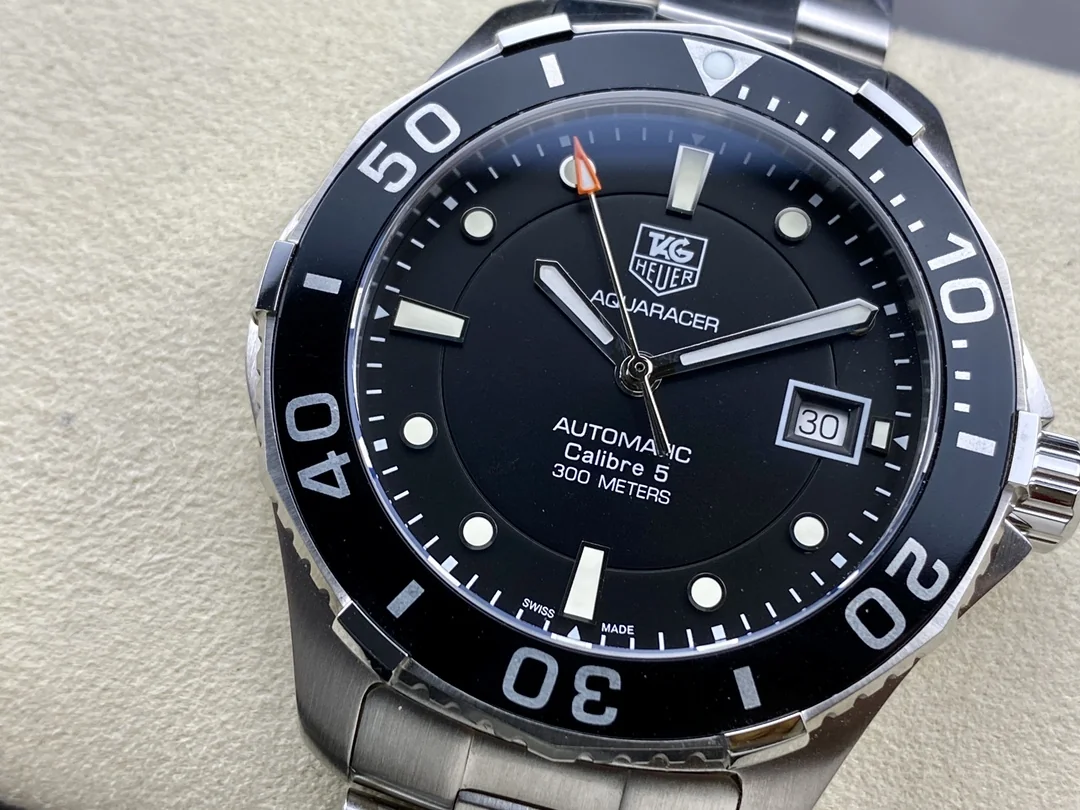 TAG HEUER Aquaracer WAN2110.BA0822 Replica - Best Swiss Super Clone with 100m Water Resistance & 1-Year Warranty