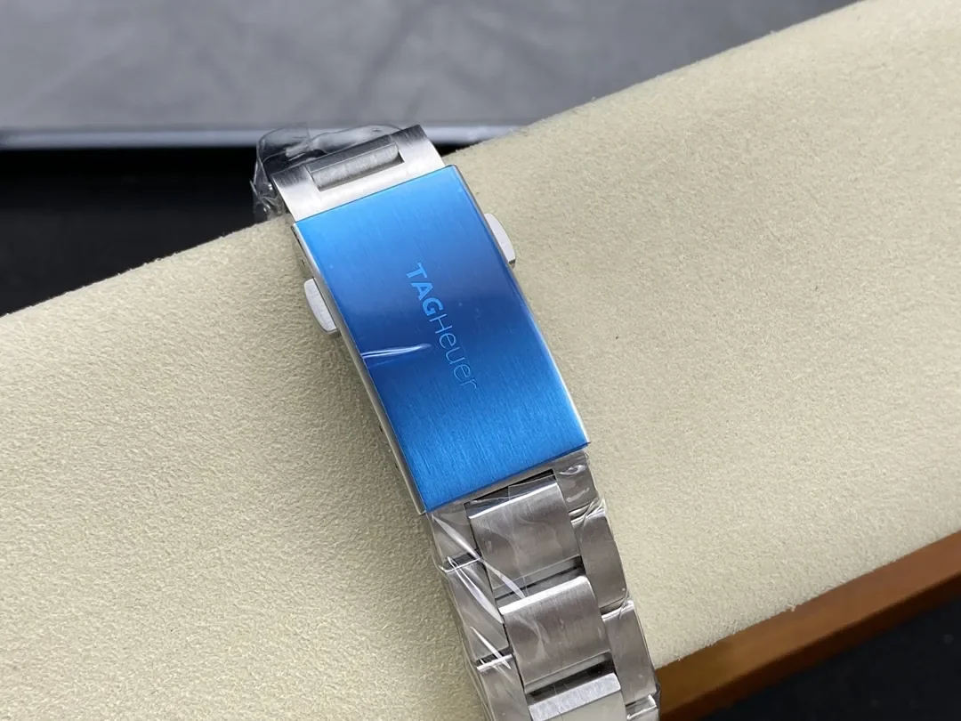Best Tag Heuer Aquaracer CAY1111.BA0927 Replica Watch with Swiss Movement and 100m Water Resistance