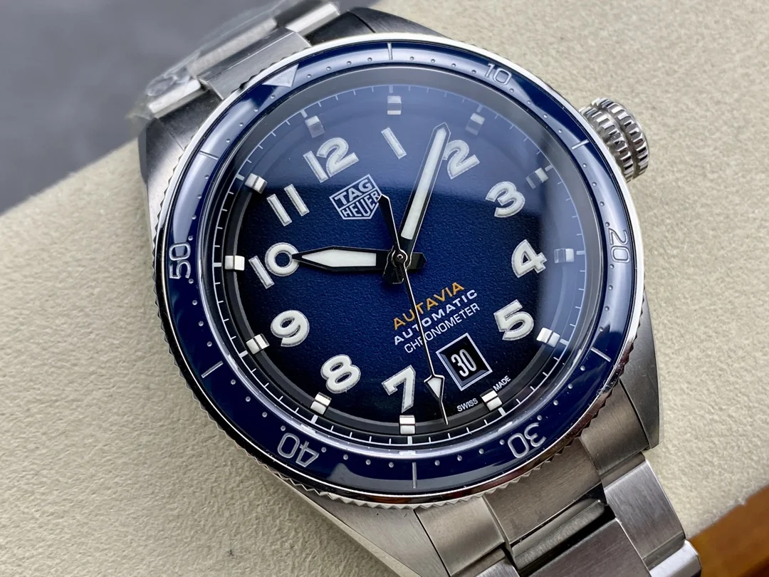 Tag Heuer Autavia WBE5112.EB0173 Replica Swiss Super Clone: Best Replica with 100M Water Resistance & Vintage Design