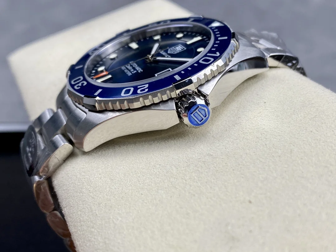 Tag Heuer Aquaracer WAN2111.BA0822 Replica Swiss Men's Watch - 42mm Blue Dial, 100M Waterproof & 1-Year Warranty