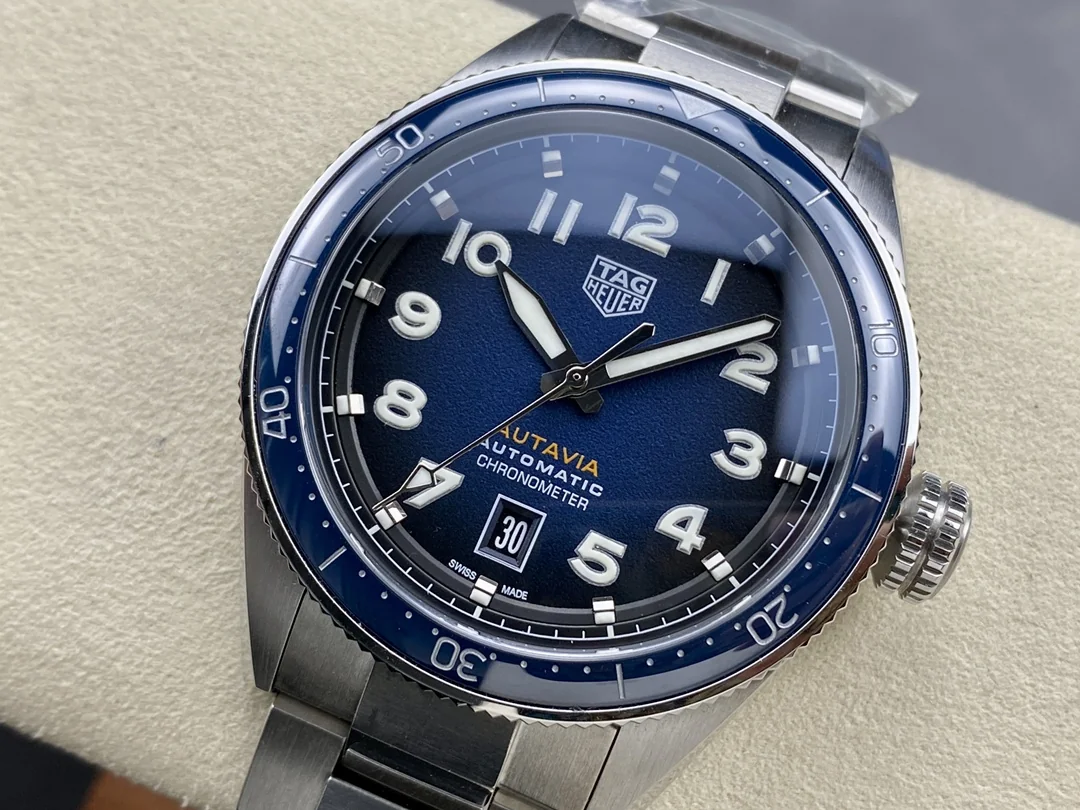Tag Heuer Autavia WBE5112.EB0173 Replica Swiss Super Clone: Best Replica with 100M Water Resistance & Vintage Design