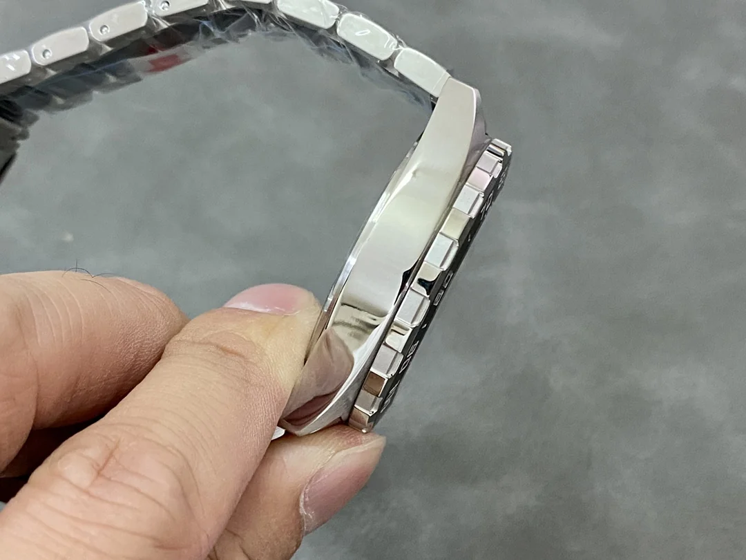 TAG Heuer FORMULA 1 CAZ1011.BA0843 Replica - Swiss Super Clone with Ceramic Bezel & 100M Waterproof