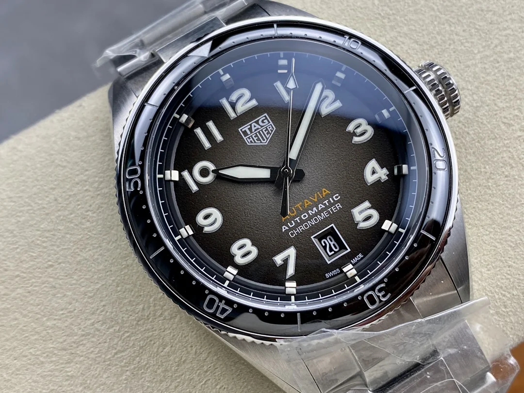 Tag Heuer Autavia WBE5114.EB0173 Swiss Super Clone Replica - 43mm Stainless Steel, Retro Smoky Dial, 100M Waterproof